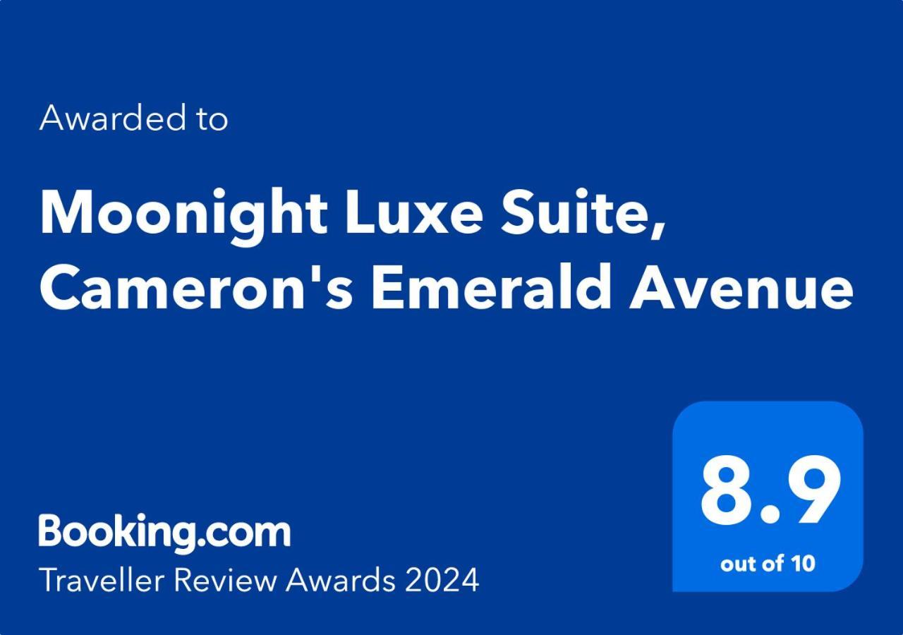 Moonight Luxe Suite, Cameron'S Emerald Avenue 伯恩仓 外观 照片